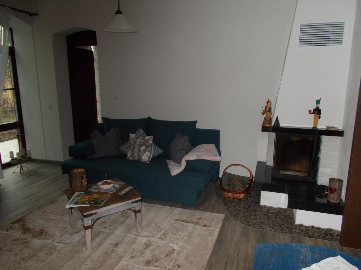 Ferienwohnung "Hinter Den Sieben Bergen" Schwarzenberg  Exteriör bild